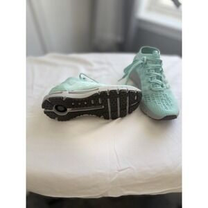 Under armor HOVR Shoes Women Sneakers Size 7